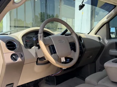 Photos of 2007 Ford F-150 XLT for sale in Fishers, IN at AutoGiant USA Fishers