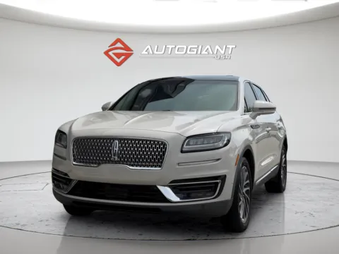 More photos of 2020 Lincoln Nautilus Reserve at AutoGiant USA Fishers, IN