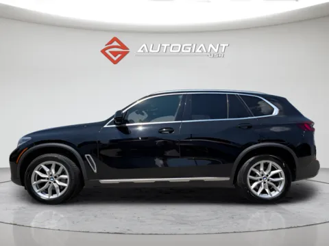 Another view of 2022 BMW X5 xDrive40i for sale in Fishers, IN at AutoGiant USA Fishers