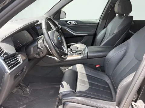 Photos of 2022 BMW X5 xDrive40i for sale in Fishers, IN at AutoGiant USA Fishers