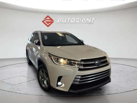 Photos of 2019 Toyota Highlander Hybrid Limited for sale in Fishers, IN at AutoGiant USA Fishers