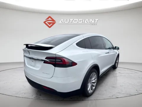 More photos of 2020 Tesla Model X Long Range at AutoGiant USA Fishers, IN