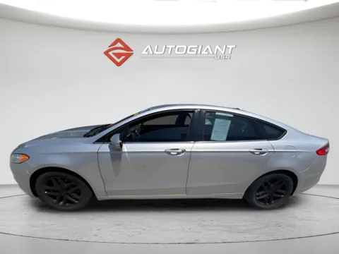 Photos of 2013 Ford Fusion SE for sale in Fishers, IN at AutoGiant USA Fishers
