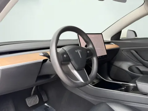 More photos of 2020 Tesla Model 3 Standard Range Plus at AutoGiant USA Fishers, IN