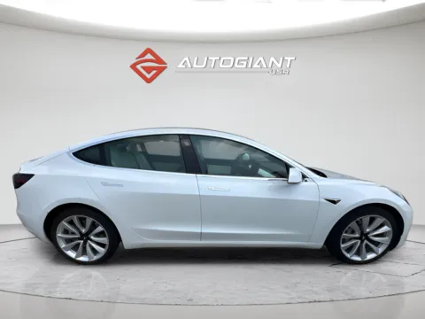 More photos of 2020 Tesla Model 3 Long Range at AutoGiant USA Fishers, IN