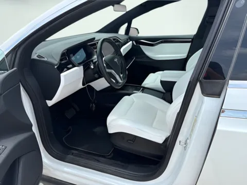 Photos of 2018 Tesla Model X 75D for sale in Fishers, IN at AutoGiant USA Fishers