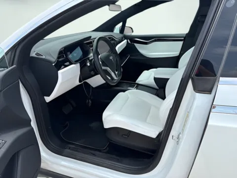 Photos of 2018 Tesla Model X 75D for sale in Fishers, IN at AutoGiant USA Fishers