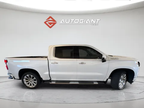 More photos of 2020 Chevrolet Silverado 1500 High Country at AutoGiant USA Fishers, IN