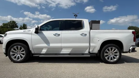 Another view of 2020 Chevrolet Silverado 1500 High Country for sale in Fishers, IN at AutoGiant USA Fishers