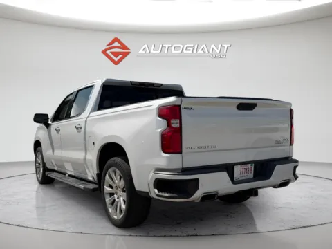 More photos of 2020 Chevrolet Silverado 1500 High Country at AutoGiant USA Fishers, IN