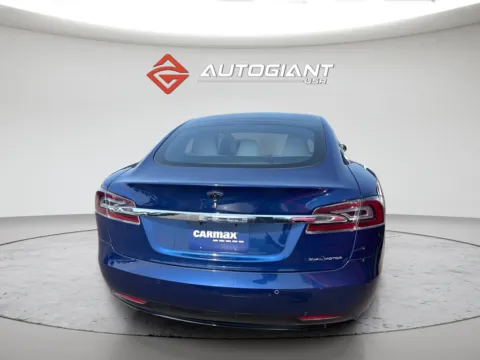 More photos of 2020 Tesla Model S Long Range at AutoGiant USA Fishers, IN