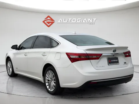 More photos of 2018 Toyota Avalon Hybrid Limited at AutoGiant USA Fishers, IN