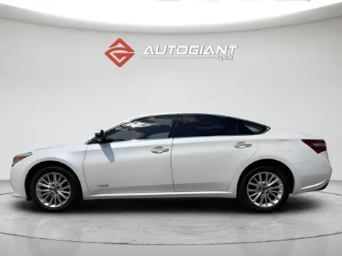 Another view of 2018 Toyota Avalon Hybrid Limited for sale in Fishers, IN at AutoGiant USA Fishers