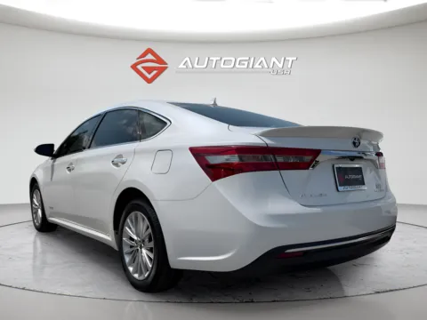 More photos of 2018 Toyota Avalon Hybrid Limited at AutoGiant USA Fishers, IN