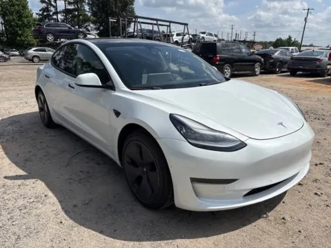 More photos of 2021 Tesla Model 3 Standard Range Plus at AutoGiant USA Fishers, IN