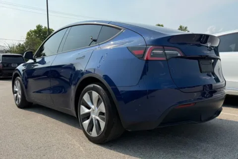More photos of 2021 Tesla Model Y Standard Range at AutoGiant USA Fishers, IN