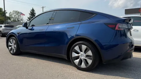 More photos of 2021 Tesla Model Y Standard Range at AutoGiant USA Fishers, IN
