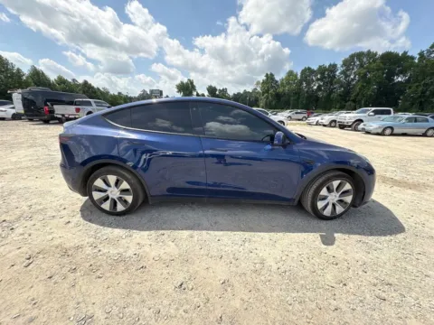 More photos of 2021 Tesla Model Y Standard Range at AutoGiant USA Fishers, IN
