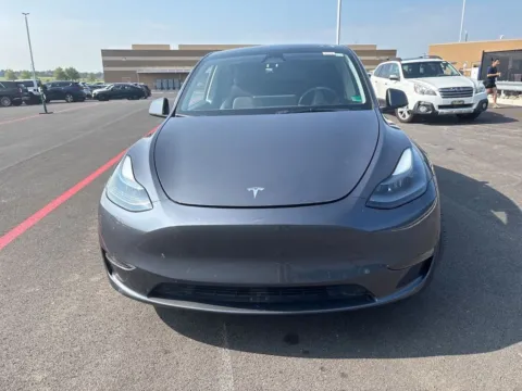 More photos of 2023 Tesla Model Y Long Range at AutoGiant USA Fishers, IN