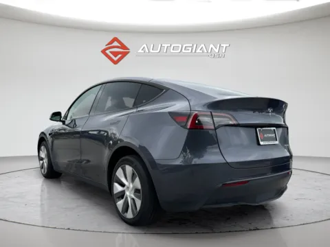 More photos of 2023 Tesla Model Y Long Range at AutoGiant USA Fishers, IN