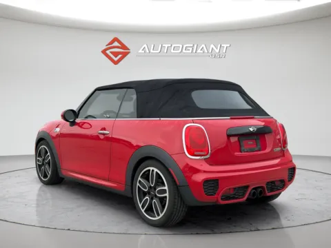 More photos of 2017 MINI Cooper S at AutoGiant USA Fishers, IN