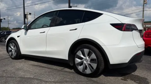 More photos of 2023 Tesla Model Y Long Range at AutoGiant USA Fishers, IN