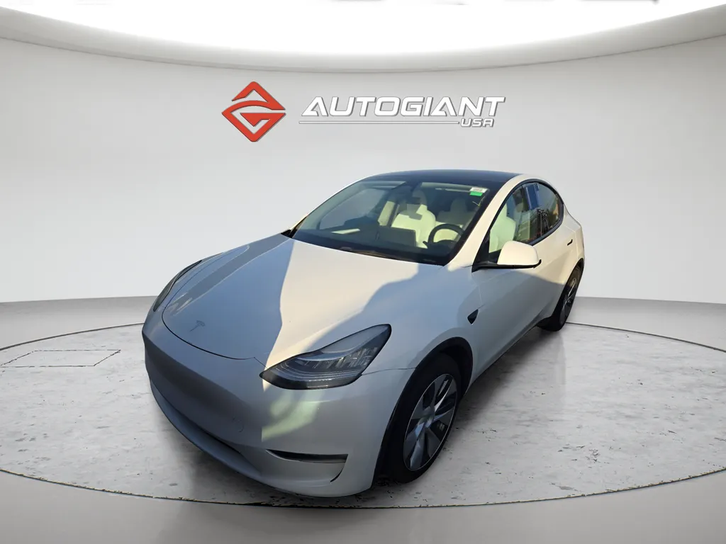 White 2023 Tesla Model Y Long Range for sale in Fishers, IN