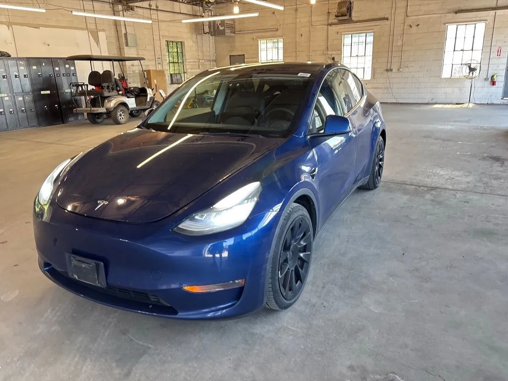 Blue 2021 Tesla Model Y Long Range for sale in Fishers, IN