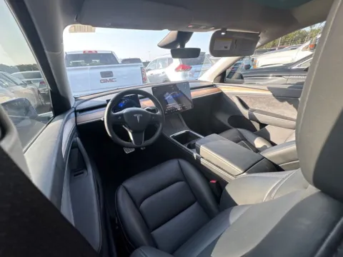 More photos of 2023 Tesla Model Y Long Range at AutoGiant USA Fishers, IN