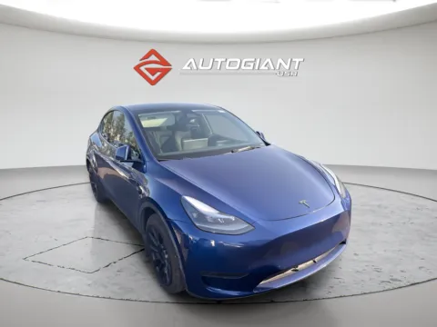 More photos of 2023 Tesla Model Y Long Range at AutoGiant USA Fishers, IN