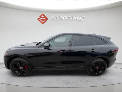 More photos of 2023 Jaguar F-PACE P400 R-Dynamic S at AutoGiant USA Fishers, IN