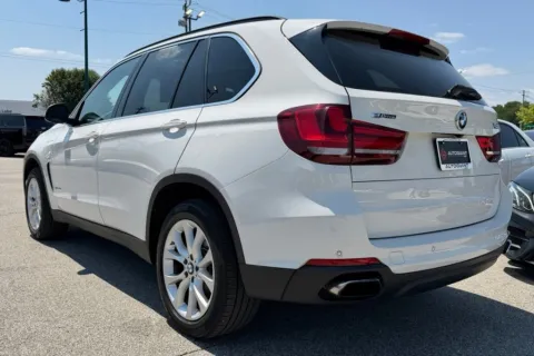 More photos of 2016 BMW X5 xDrive40e at AutoGiant USA Fishers, IN