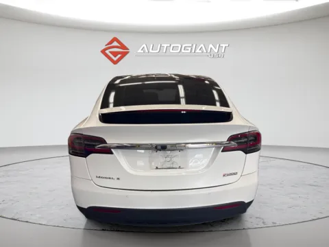 More photos of 2017 Tesla Model X P100D at AutoGiant USA Fishers, IN