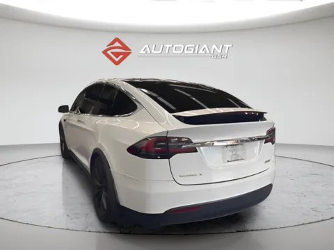 More photos of 2017 Tesla Model X P100D at AutoGiant USA Fishers, IN