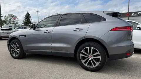 More photos of 2020 Jaguar F-PACE 25t Premium at AutoGiant USA Fishers, IN