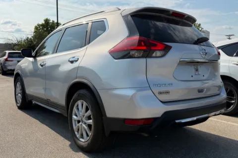 More photos of 2020 Nissan Rogue SV at AutoGiant USA Fishers, IN