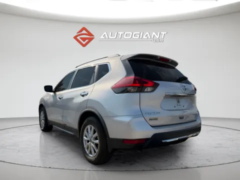 More photos of 2020 Nissan Rogue SV at AutoGiant USA Fishers, IN