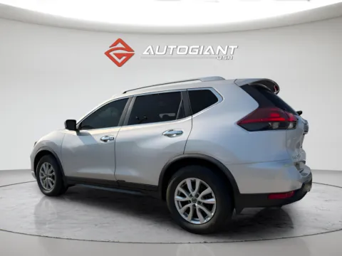 More photos of 2020 Nissan Rogue SV at AutoGiant USA Fishers, IN