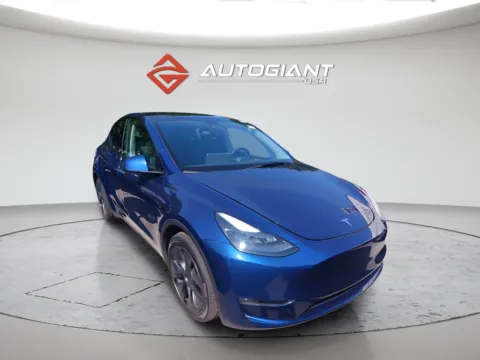 More photos of 2024 Tesla Model Y Long Range at AutoGiant USA Fishers, IN
