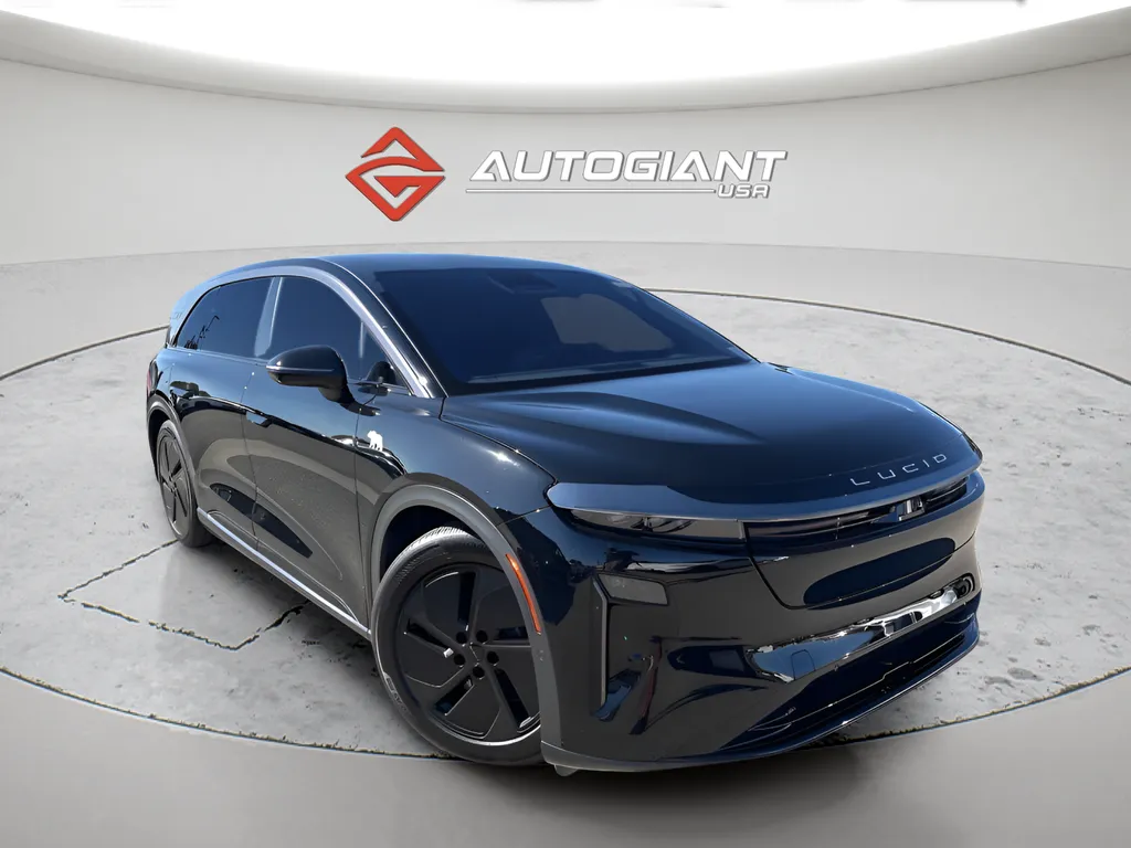 Black 2026 Lucid Gravity Grand Touring for sale in Fishers, IN