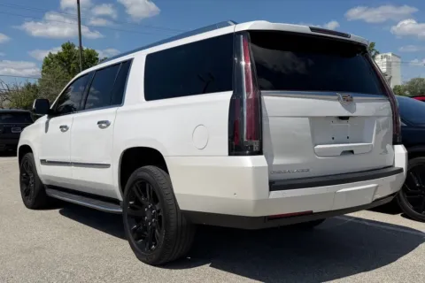 More photos of 2019 Cadillac Escalade ESV Premium at AutoGiant USA Fishers, IN
