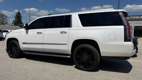 More photos of 2019 Cadillac Escalade ESV Premium at AutoGiant USA Fishers, IN