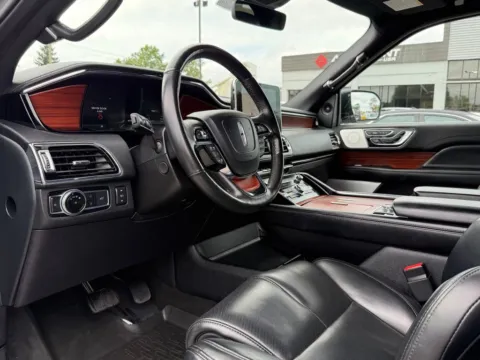 Photos of 2020 Lincoln Navigator Reserve for sale in Fishers, IN at AutoGiant USA Fishers