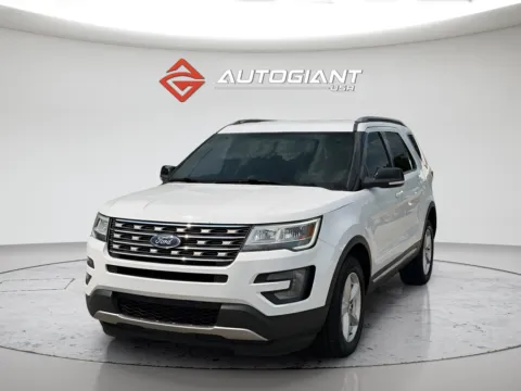 White 2017 Ford Explorer XLT for sale in Fishers, IN