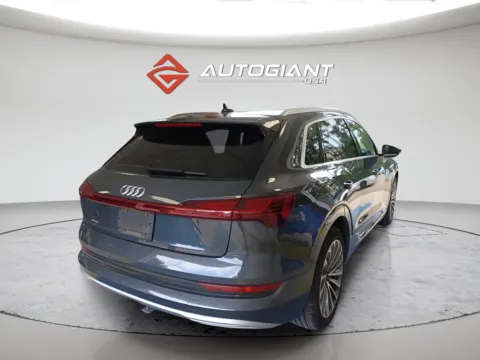 More photos of 2019 Audi e-tron Prestige at AutoGiant USA Fishers, IN