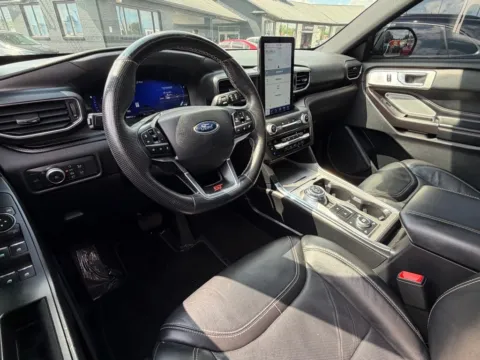 Photos of 2020 Ford Explorer ST for sale in Fishers, IN at AutoGiant USA Fishers