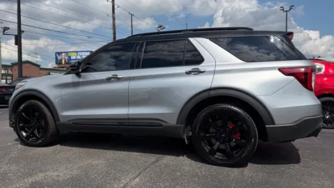 More photos of 2020 Ford Explorer ST at AutoGiant USA Fishers, IN