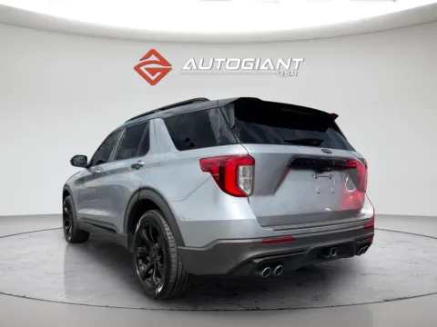 More photos of 2020 Ford Explorer ST at AutoGiant USA Fishers, IN