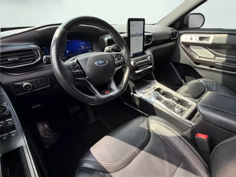 Photos of 2020 Ford Explorer ST for sale in Fishers, IN at AutoGiant USA Fishers