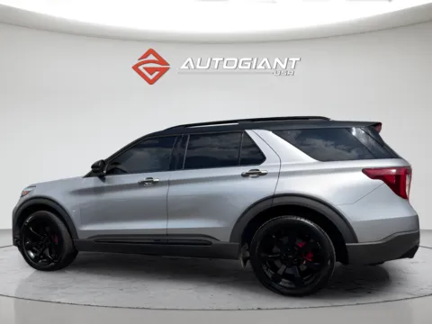More photos of 2020 Ford Explorer ST at AutoGiant USA Fishers, IN